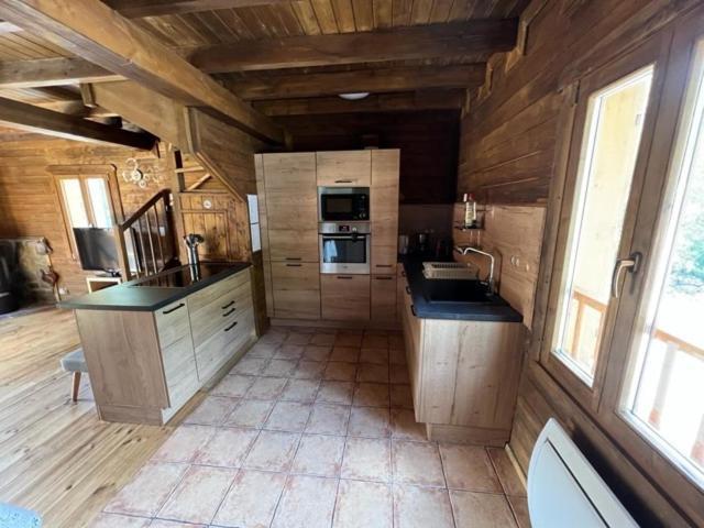Chalet 6A Dans Les Pyrenees Proche D'Andorre LʼHospitalet-près-lʼAndorre Exteriör bild