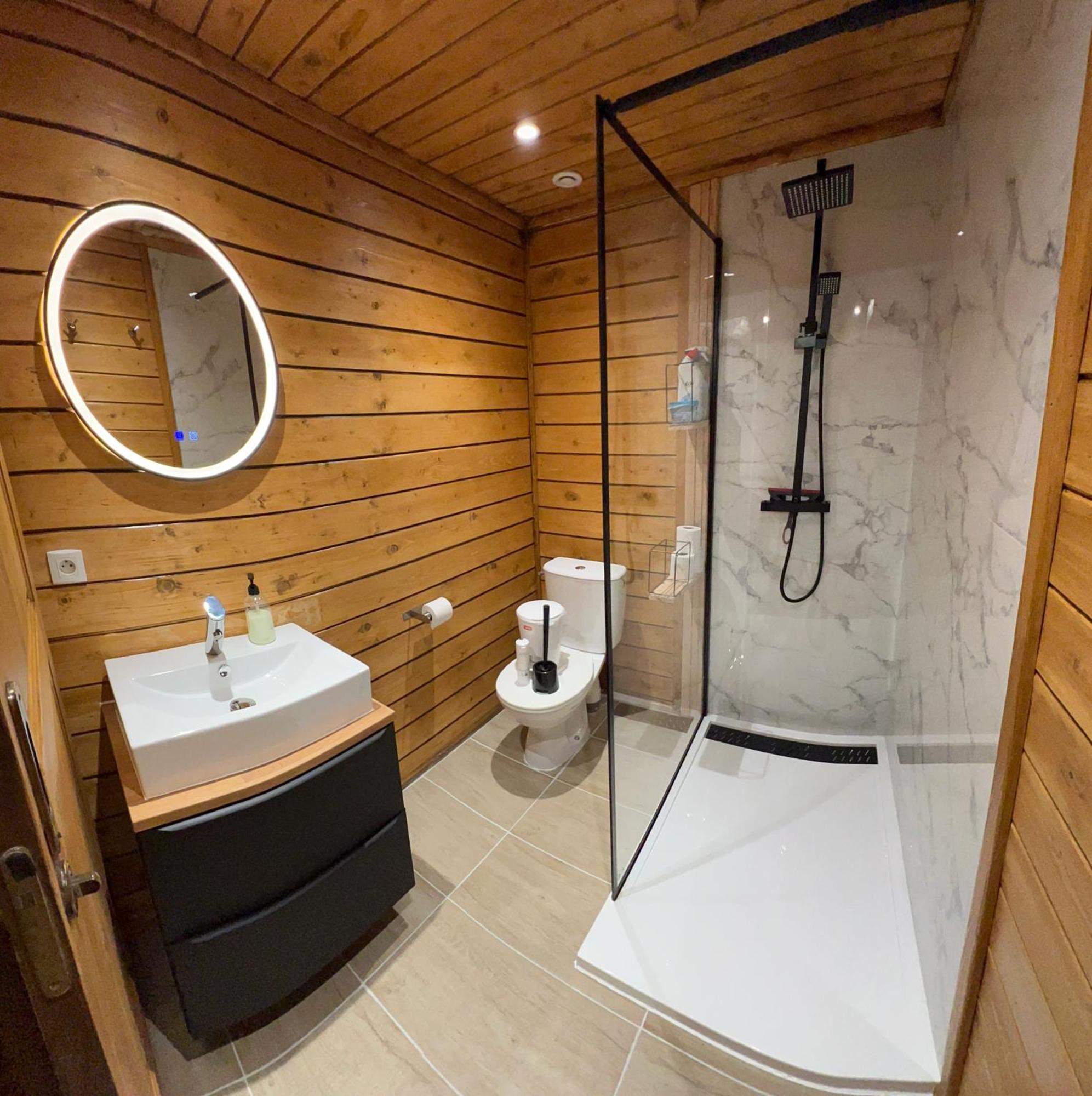 Chalet 6A Dans Les Pyrenees Proche D'Andorre LʼHospitalet-près-lʼAndorre Exteriör bild